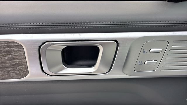 Used 2024 Hyundai Santa Fe Calligraphy AWD/4WD image 9