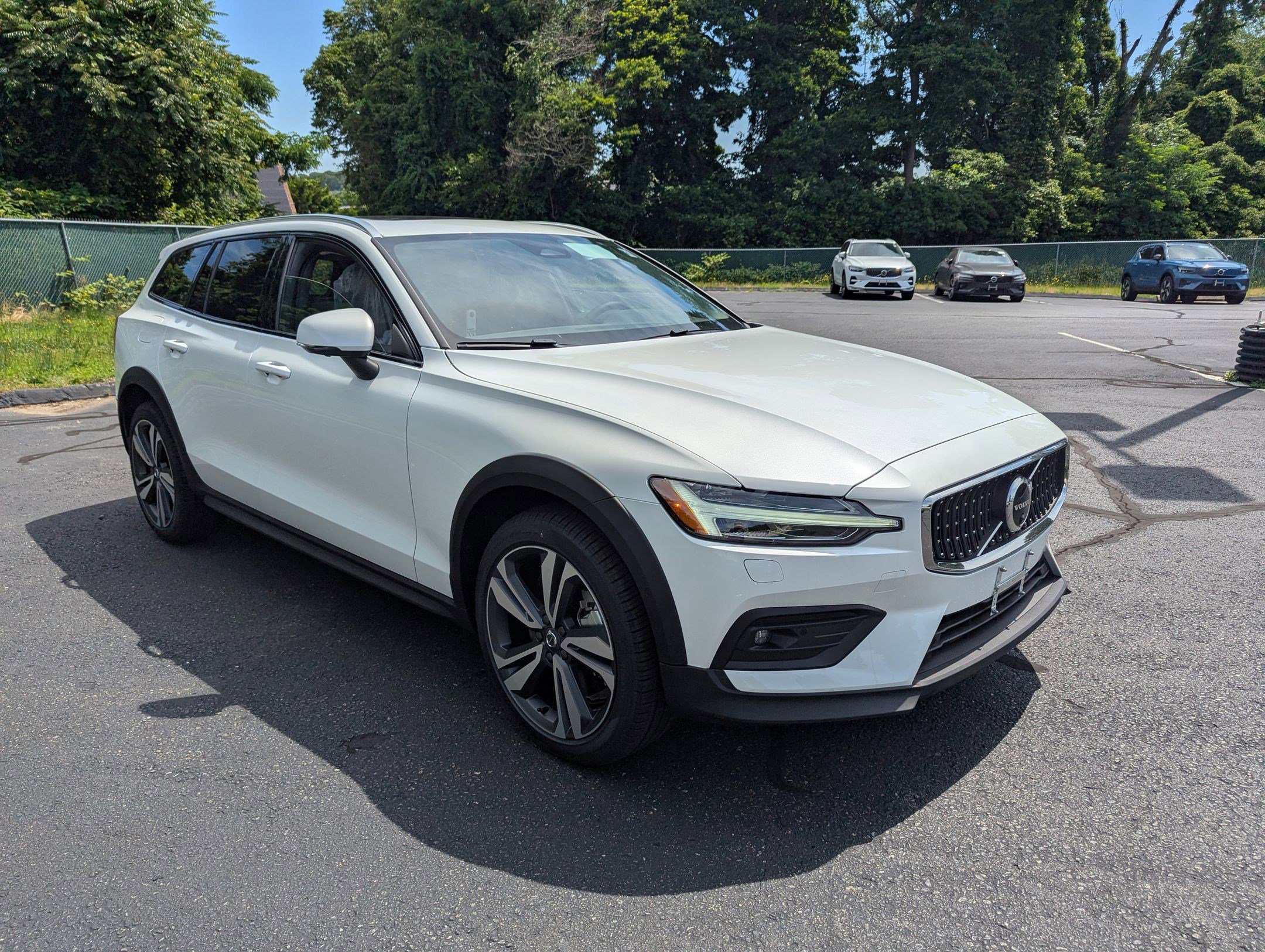 New 2026 Volvo V60 B5 Cross Country Plus w/ Protection Package Premier image 2