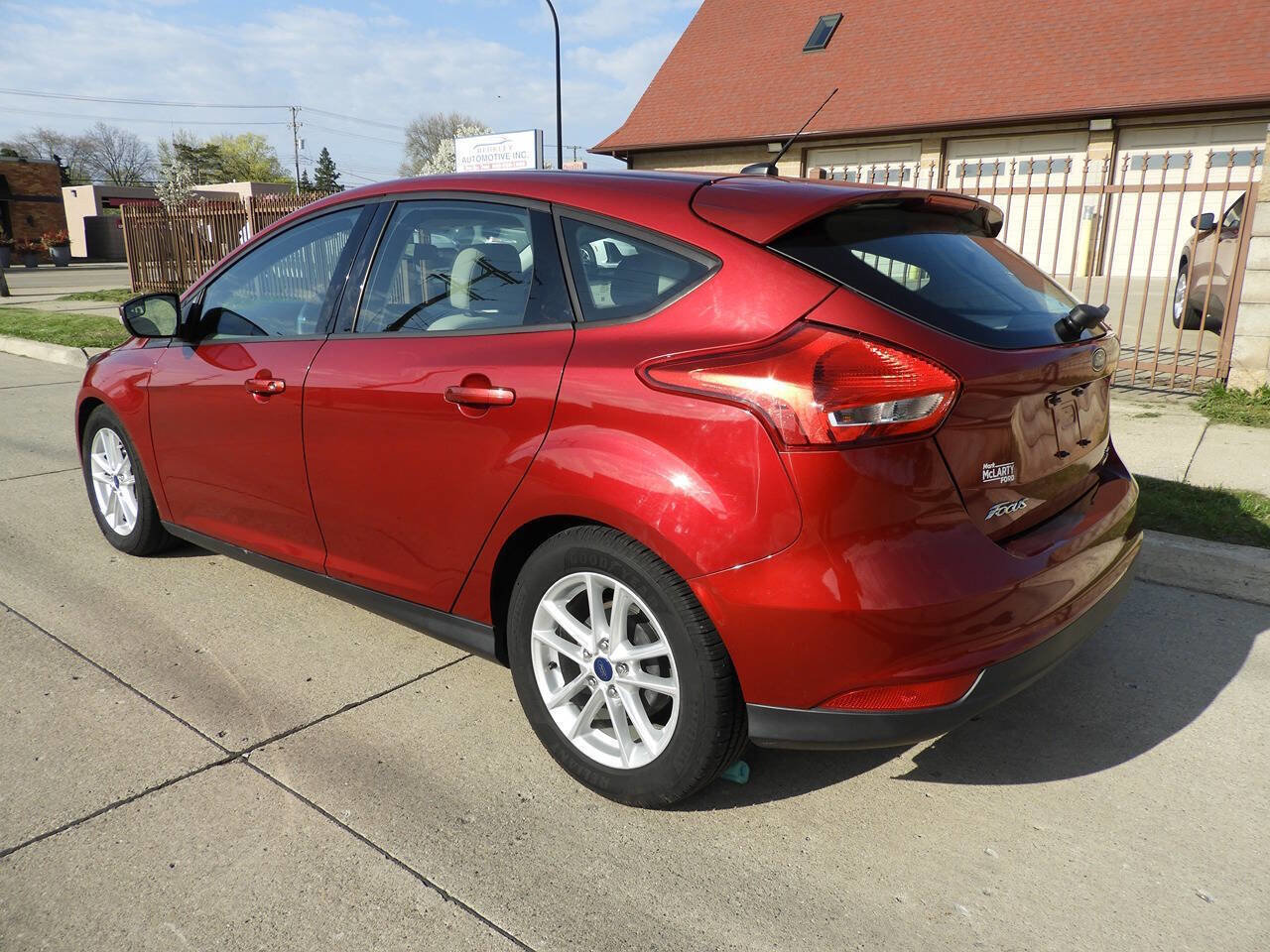 Used 2016 Ford Focus SE image 7