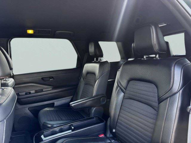 Used 2024 Nissan Pathfinder Rock Creek AWD/4WD image 39