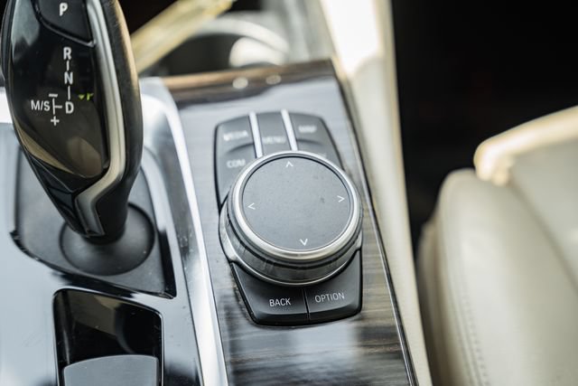 Used 2019 BMW 530i RWD image 20