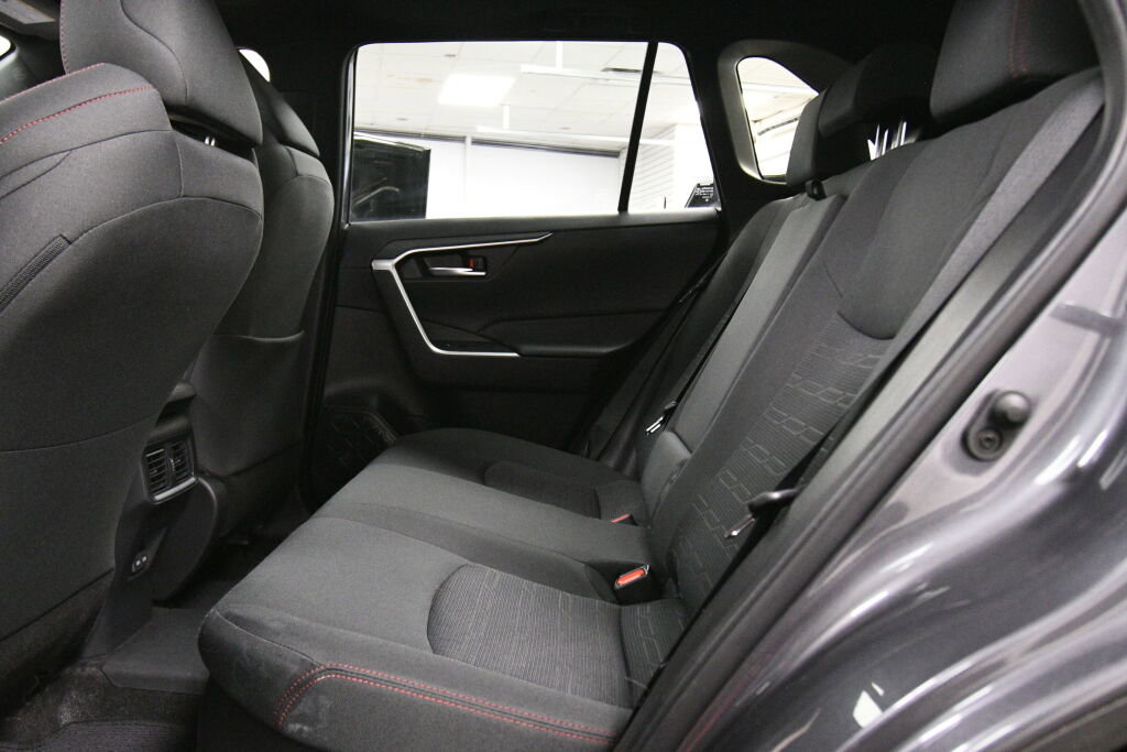 Certified 2023 Toyota RAV4 SE image 21