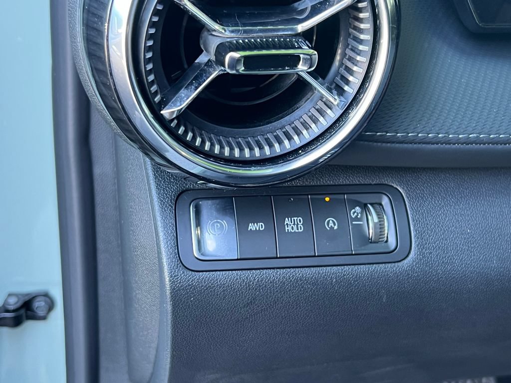 Used 2026 Chevrolet Equinox LT AWD/4WD image 19
