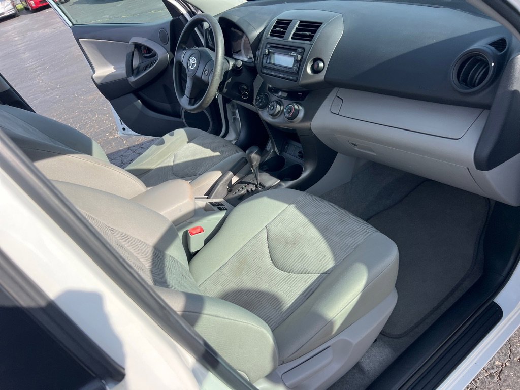 Used 2012 Toyota RAV4 4WD w/ Value Pkg image 18