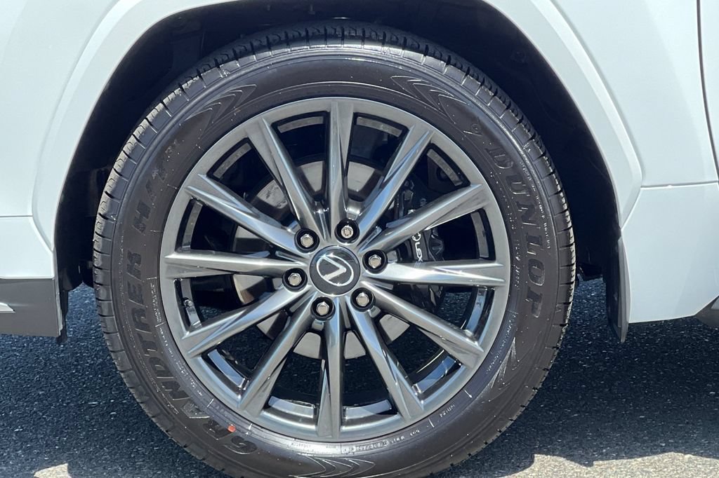 Certified 2026 Lexus LX 600 F Sport w/ Accessory Package (Z1) AWD/4WD image 35