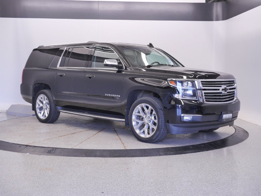Used 2017 Chevrolet Suburban Premier AWD/4WD image 7