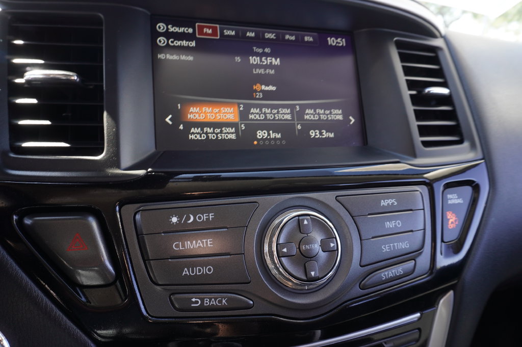 Certified 2020 Nissan Pathfinder SV FWD image 21