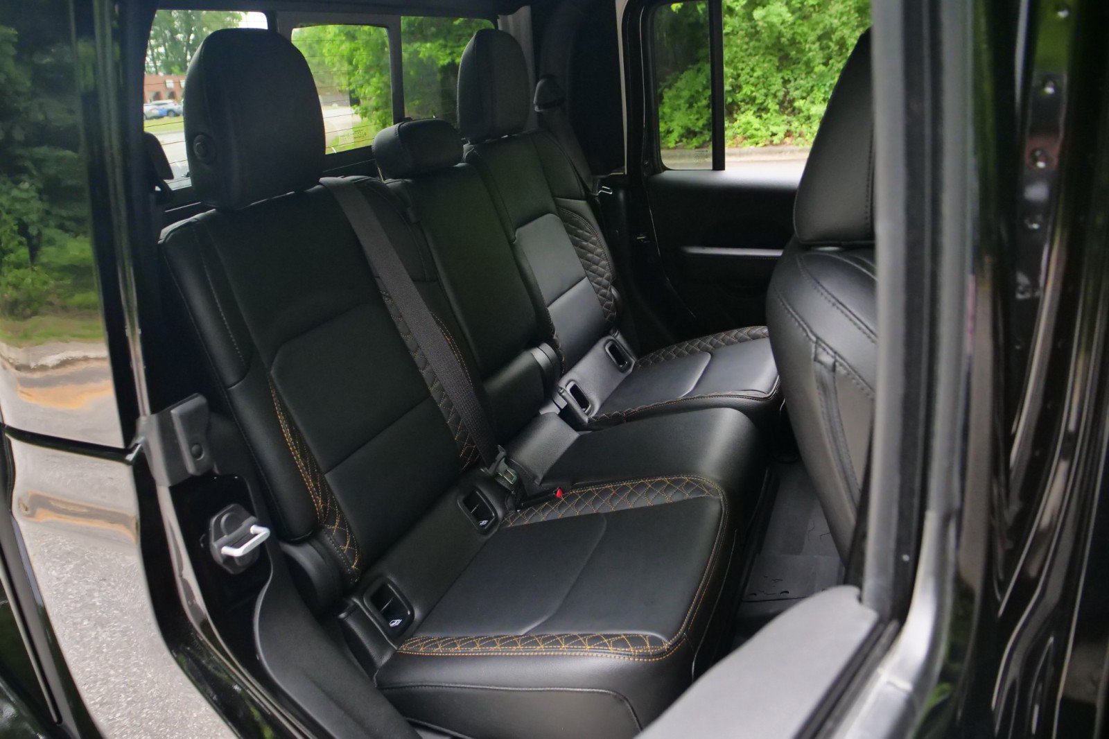 Used 2023 Jeep Gladiator Overland AWD/4WD image 33