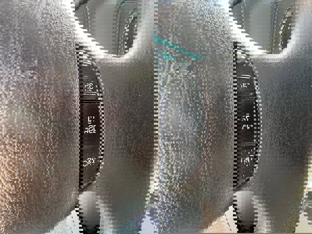 Used 2019 Ford E-350 and Econoline 350 Super Duty w/ Power Windows & Locks Group image 23