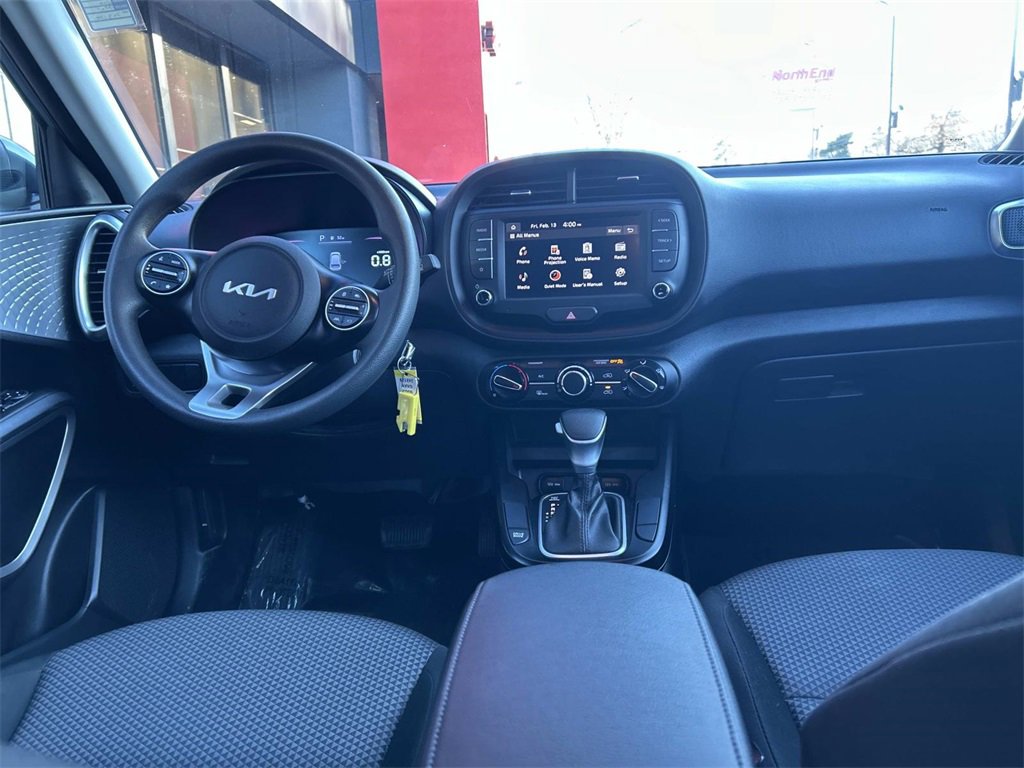 Used 2025 Kia Soul LX w/ LX Technology Package image 15