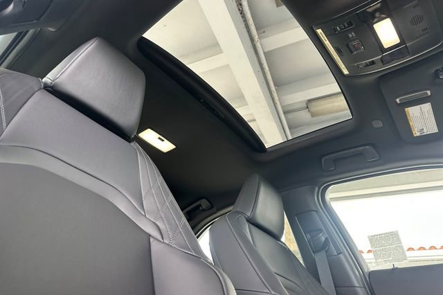 New 2026 Lexus UX 300h FWD image 15