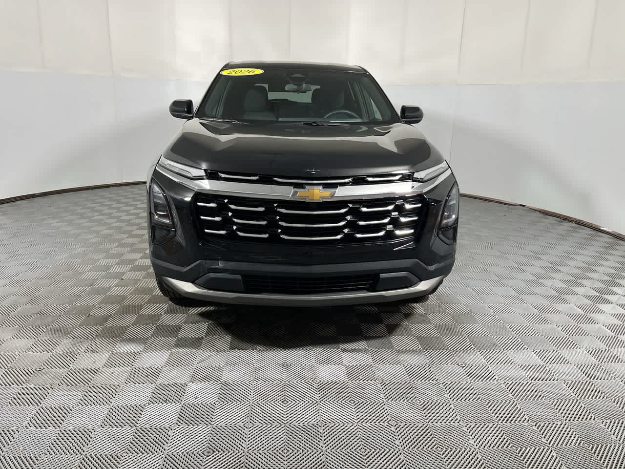 Used 2026 Chevrolet Equinox LT AWD/4WD image 3