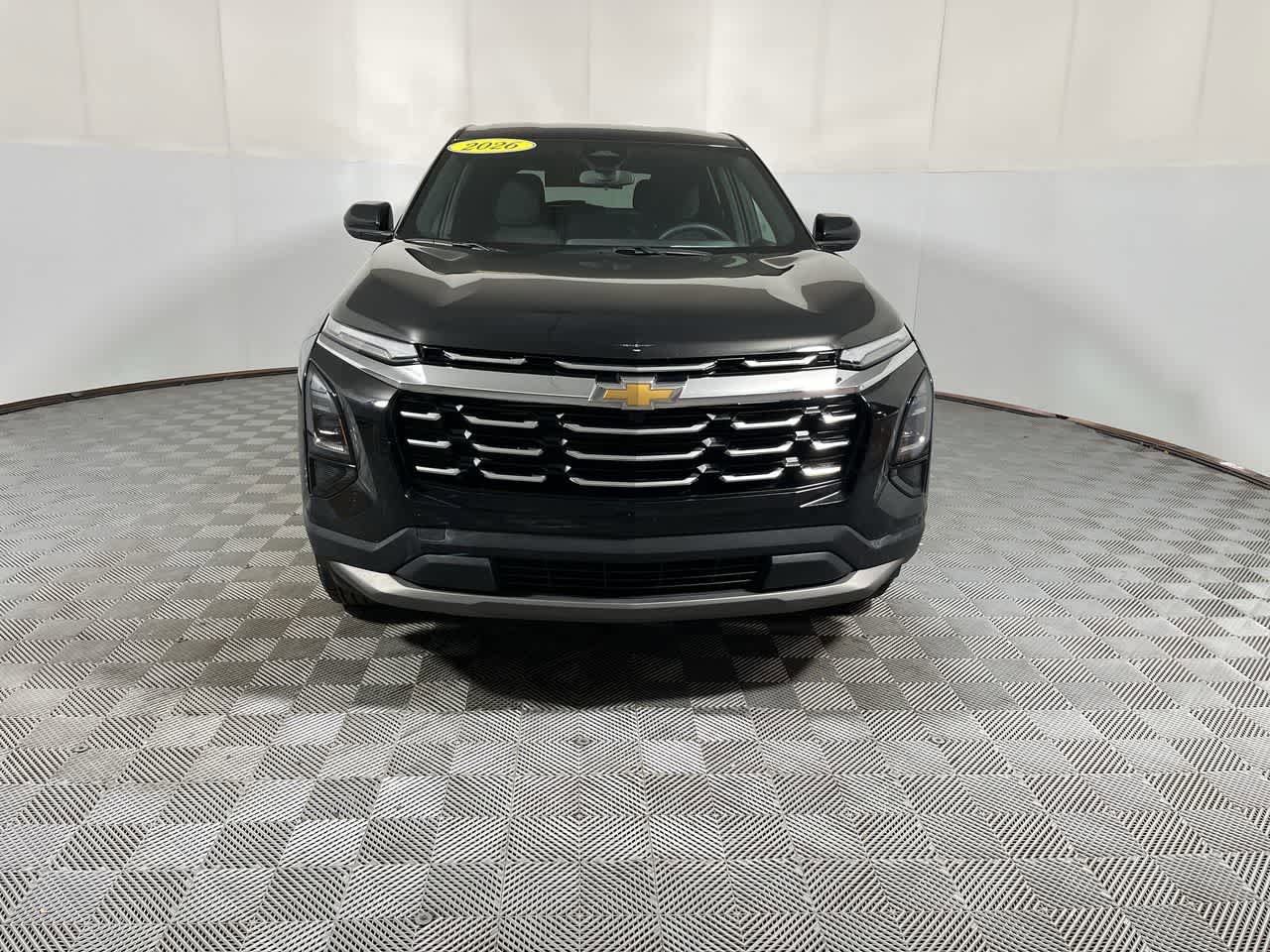 Used 2026 Chevrolet Equinox LT AWD/4WD image 3