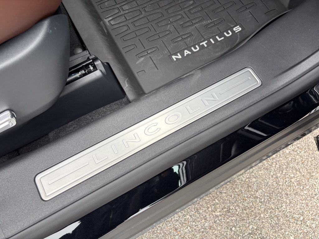 New 2026 Lincoln Nautilus Reserve w/ Jet Appearance Package AWD/4WD image 34