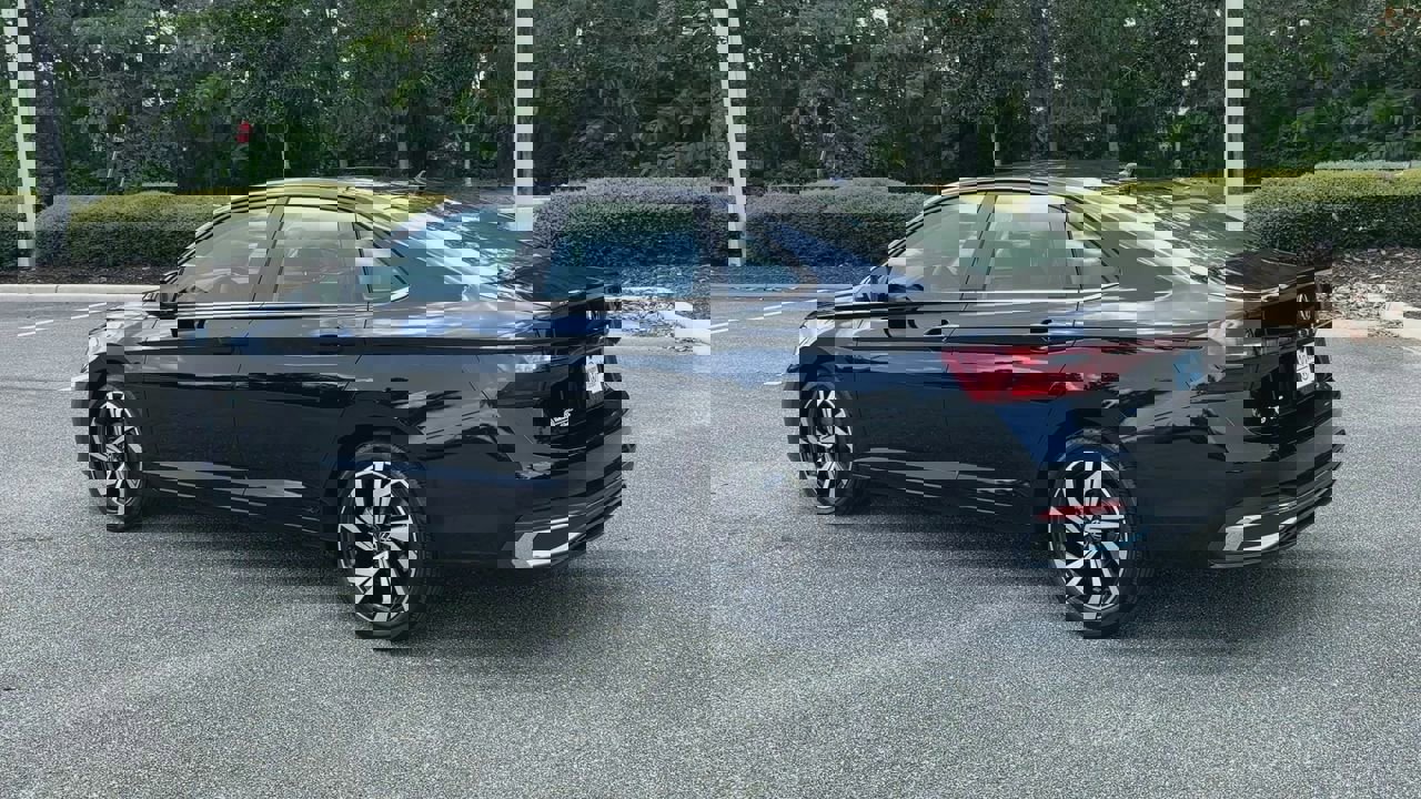 New 2025 Volkswagen Jetta SEL image 6
