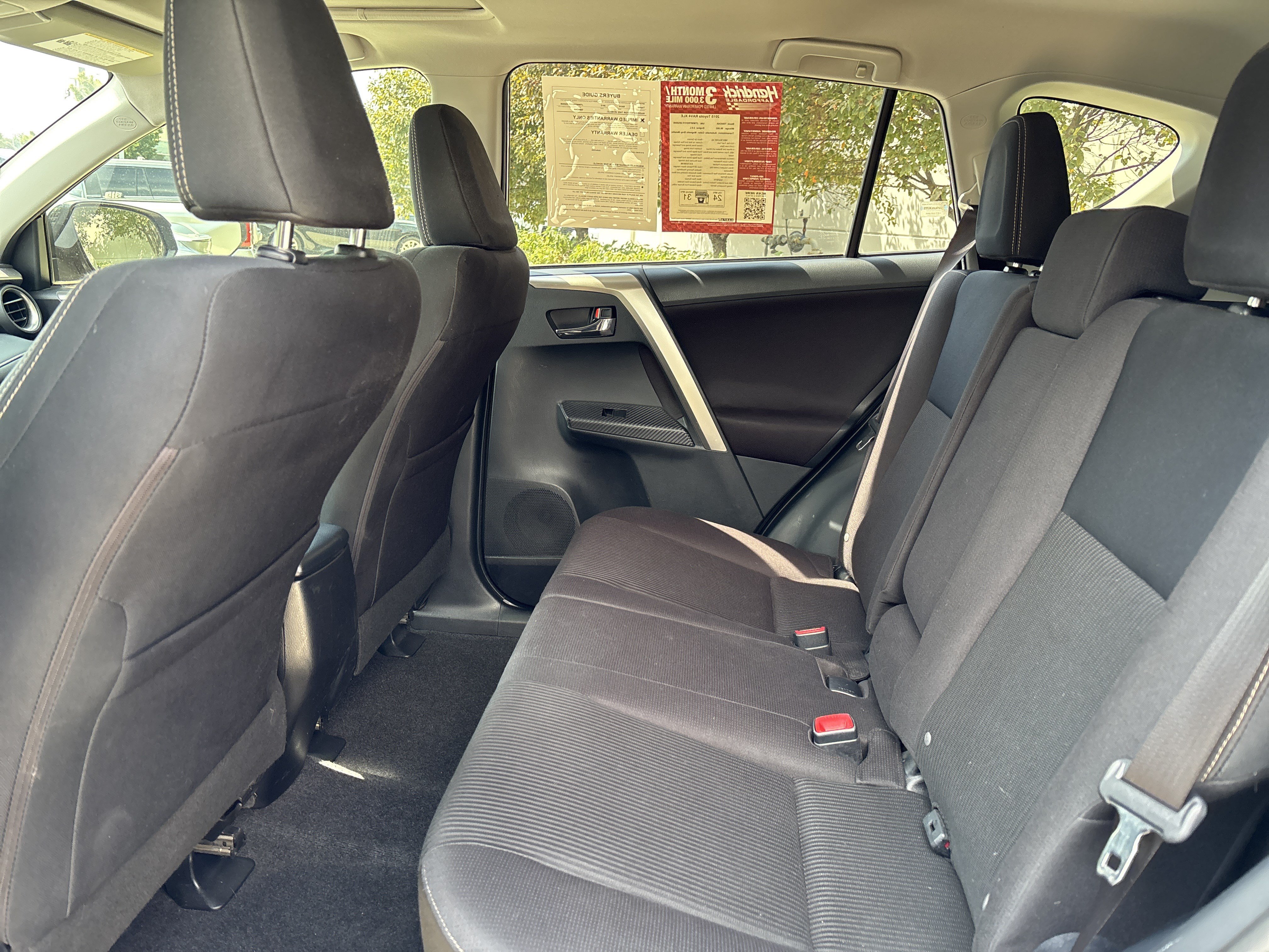 Used 2015 Toyota RAV4 XLE FWD image 30