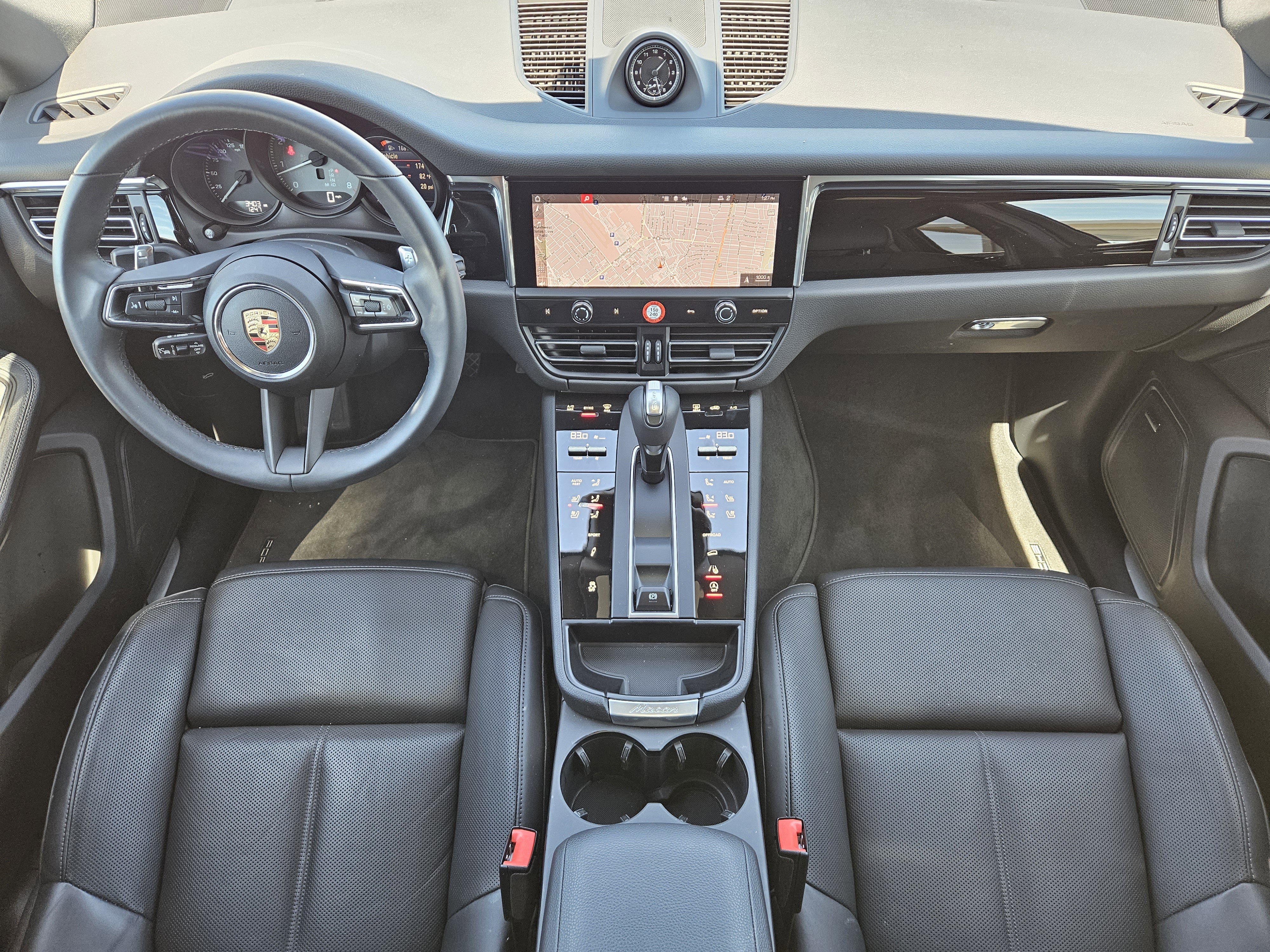 Used 2025 Porsche Macan S image 24