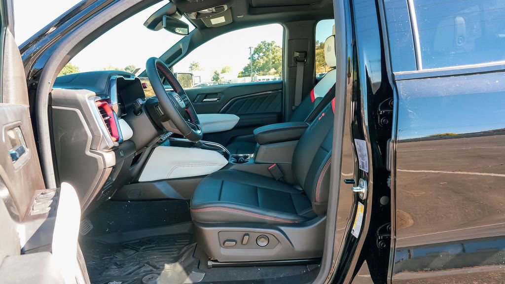 Used 2024 GMC Canyon AT4X w/ AT4X AEV Edition image 23