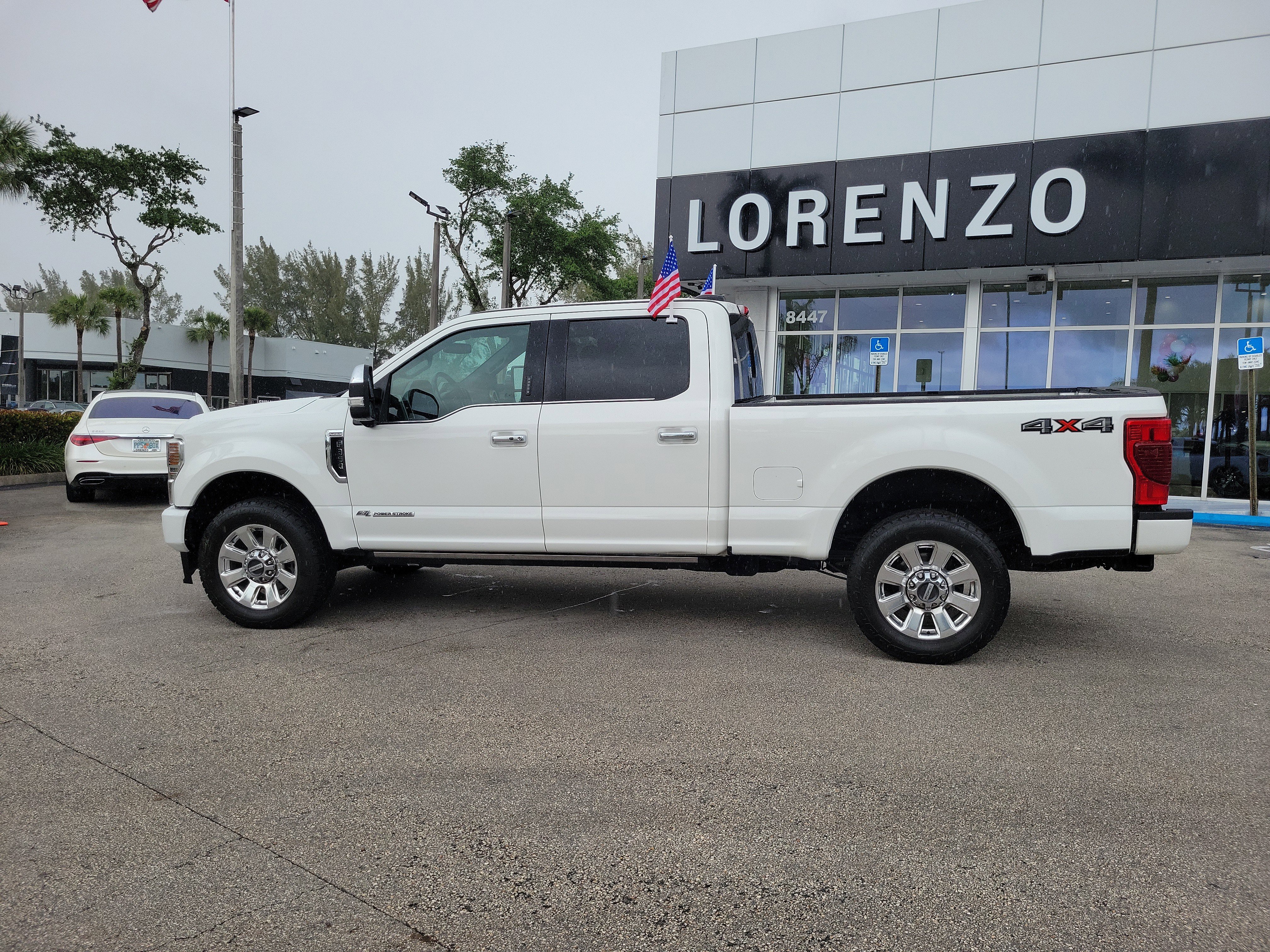 Used 2022 Ford F350 Platinum image 8