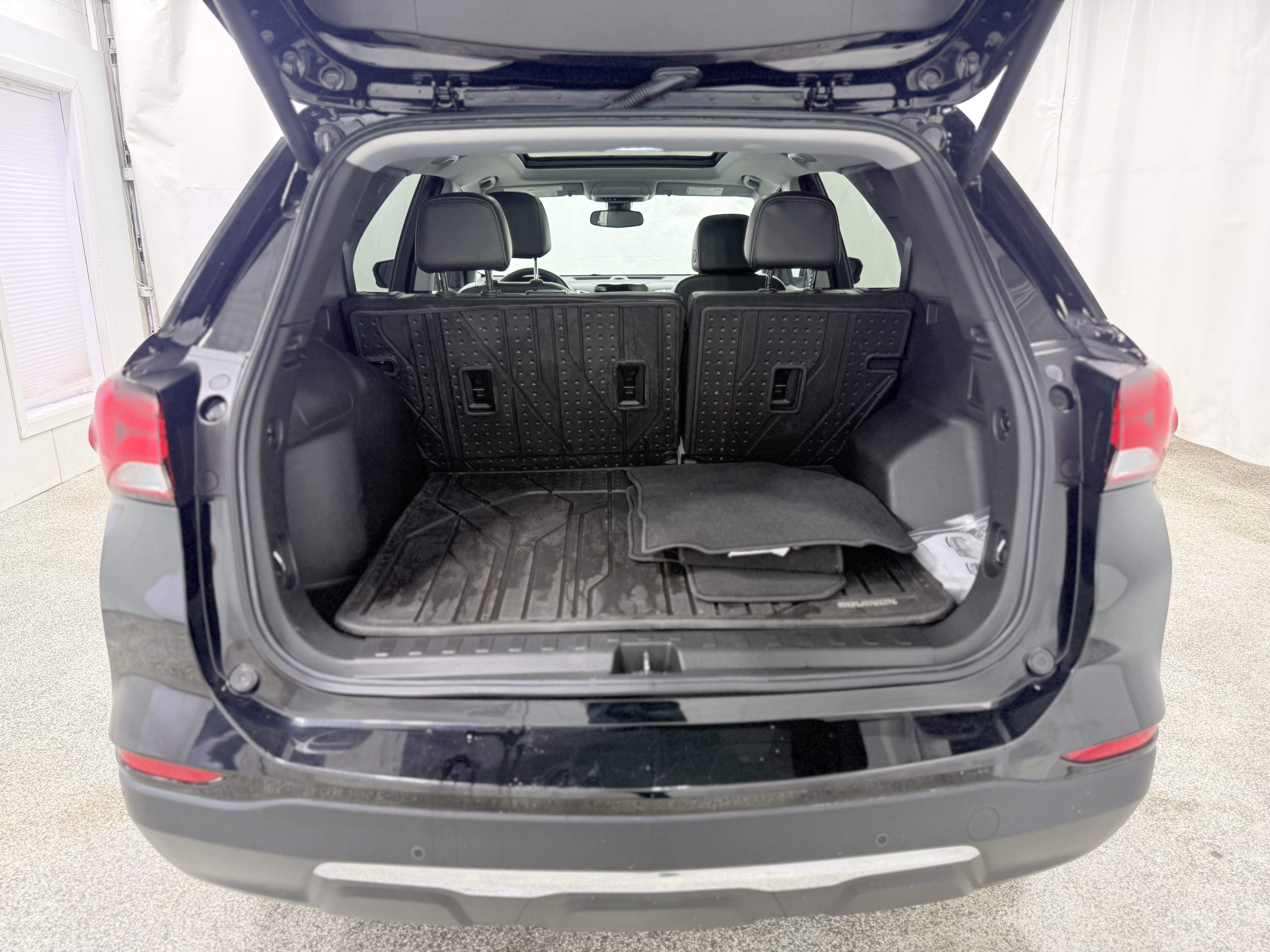 Certified 2023 Chevrolet Equinox Premier image 9