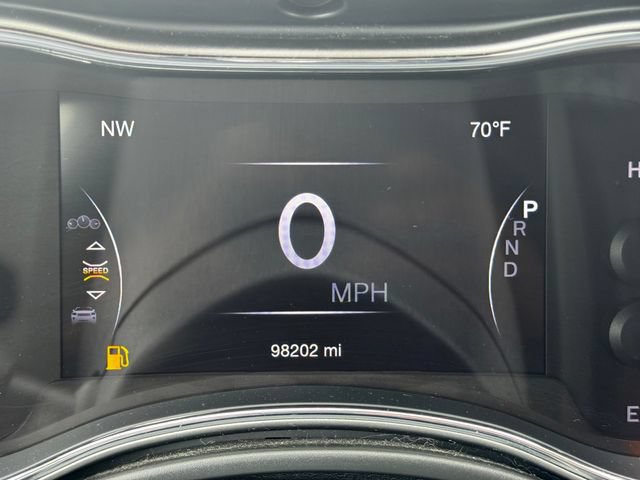 Certified 2022 Jeep Grand Cherokee Laredo E w/ Security & Convenience Group AWD/4WD image 27