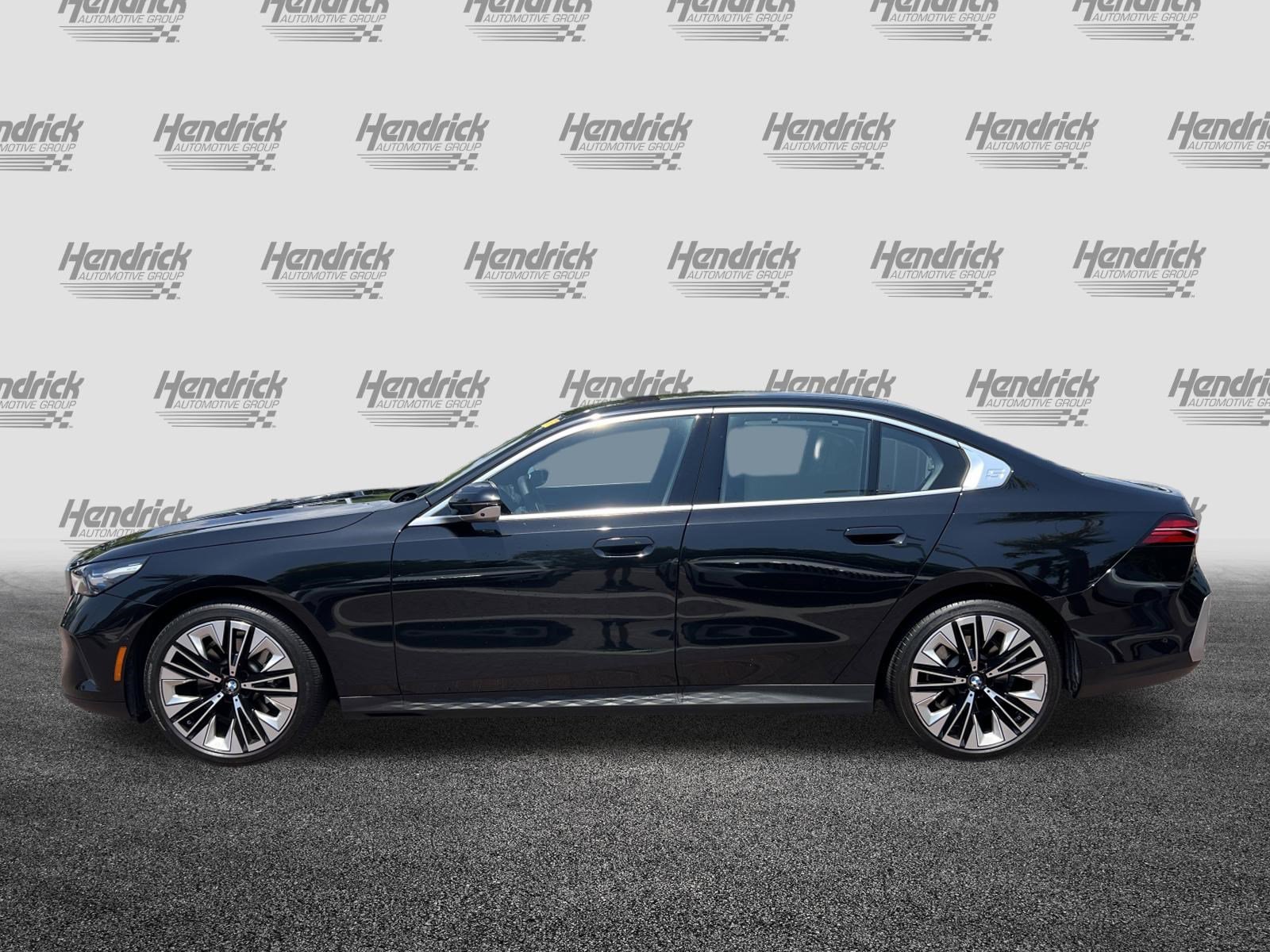 Certified 2025 BMW 530i RWD image 7