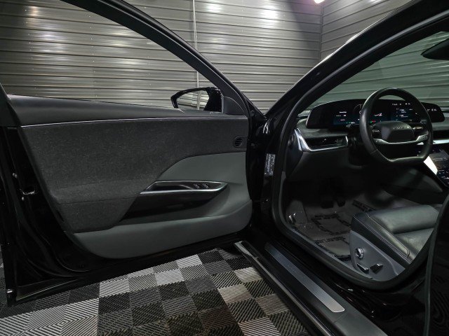 Used 2023 Lucid Air Pure image 32