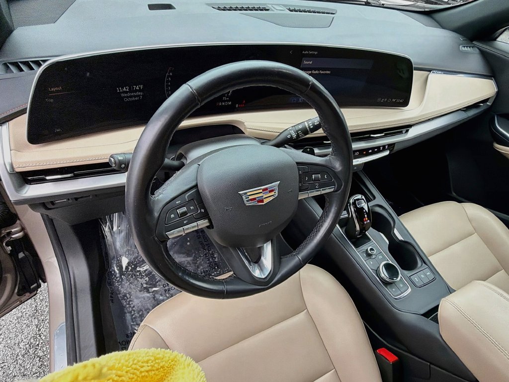 Used 2024 Cadillac XT4 Luxury FWD image 25