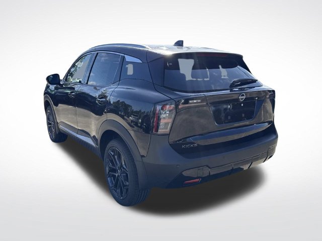 New 2027 Nissan Kicks SR FWD image 7