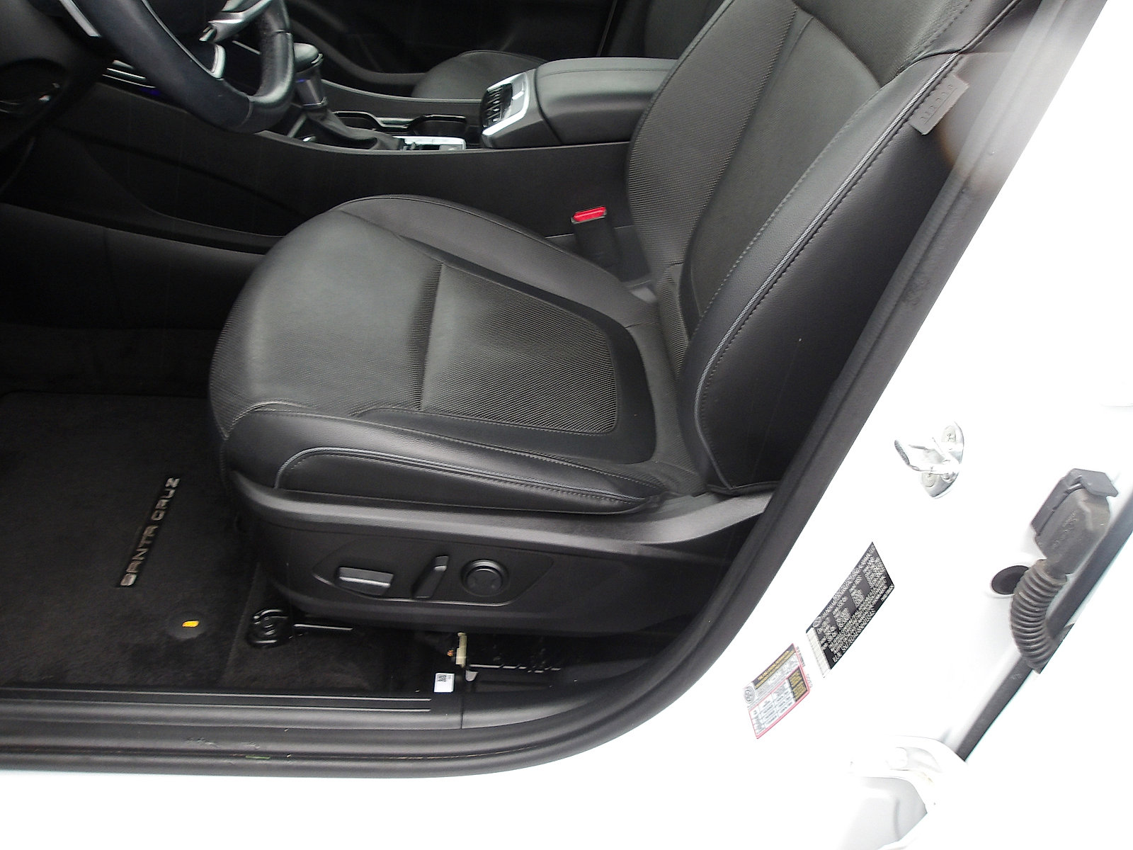 Certified 2022 Hyundai Santa Cruz Limited image 13