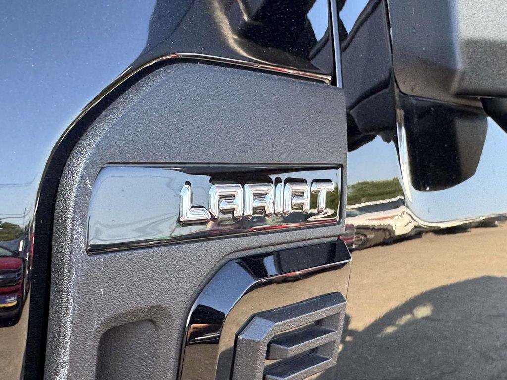 Used 2024 Ford F250 Lariat w/ Lariat Ultimate Package image 9