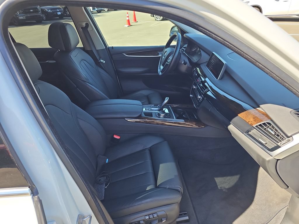 Used 2015 BMW X5 xDrive35i AWD/4WD image 11