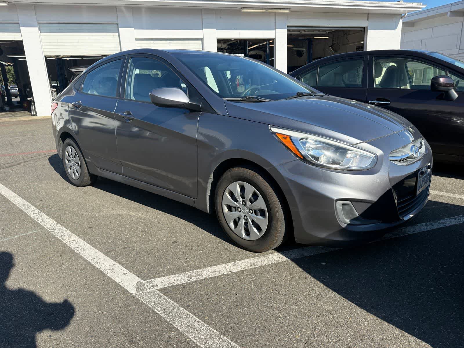 Used 2017 Hyundai Accent SE FWD image 4