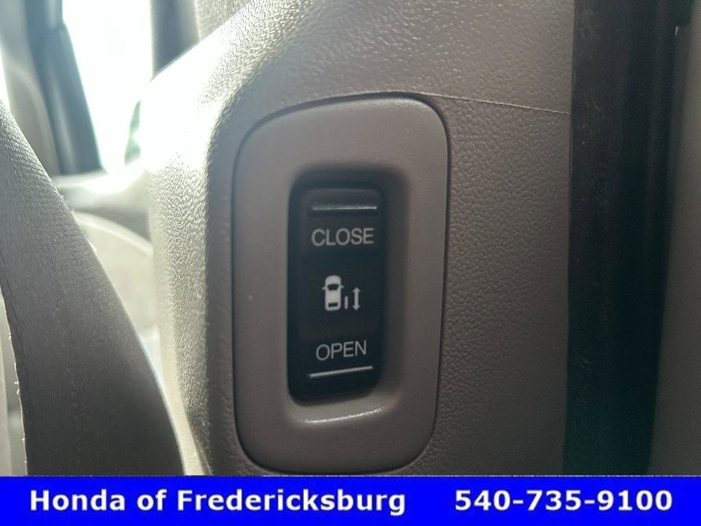 Used 2014 Honda Odyssey EX-L image 30