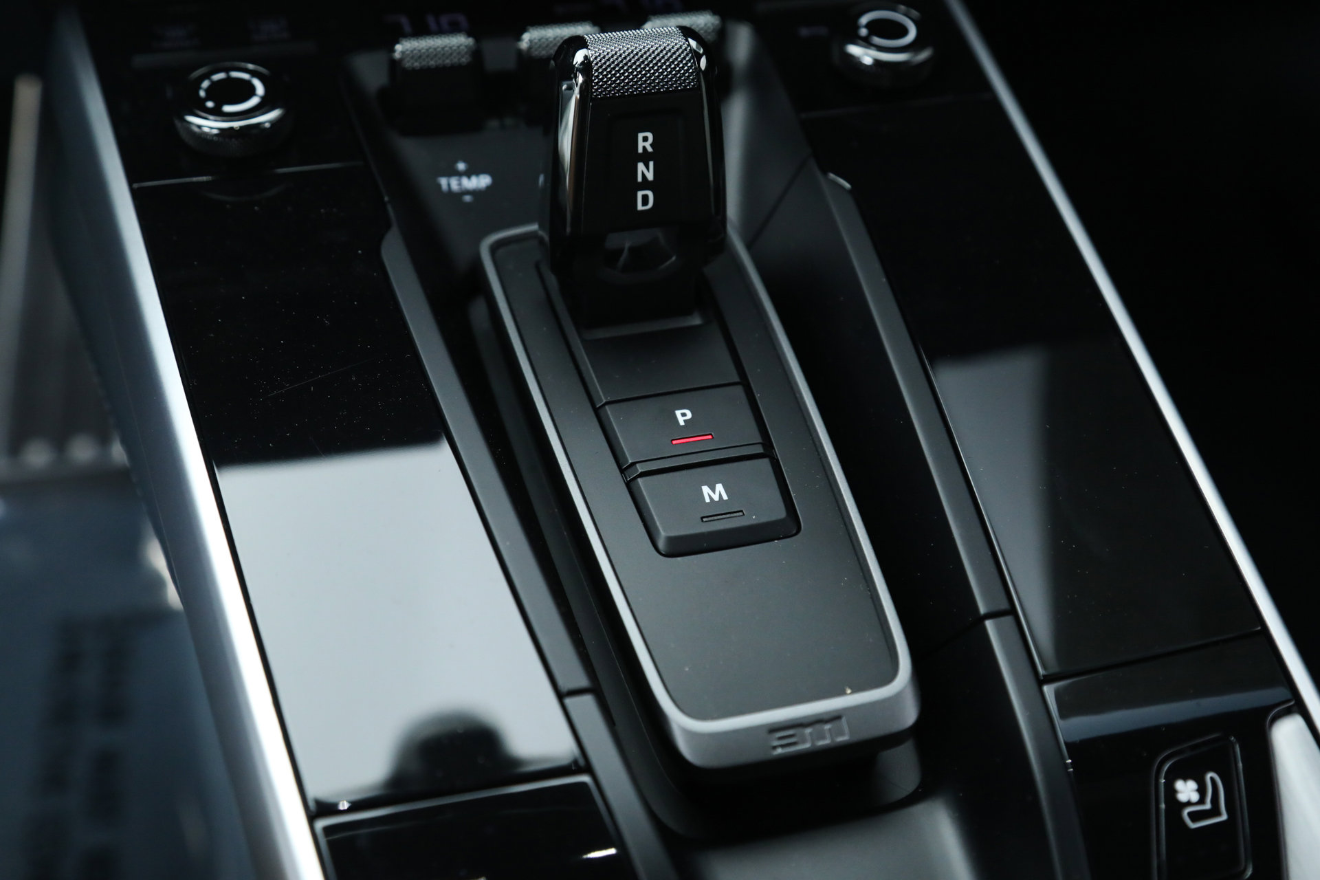 Used 2025 Porsche 911 Turbo S image 30