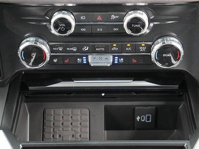 New 2026 Ford F450 Platinum w/ FX4 Off-Road Package image 22