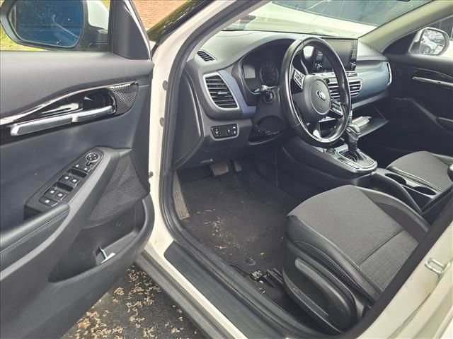 Used 2021 Kia Seltos S image 3