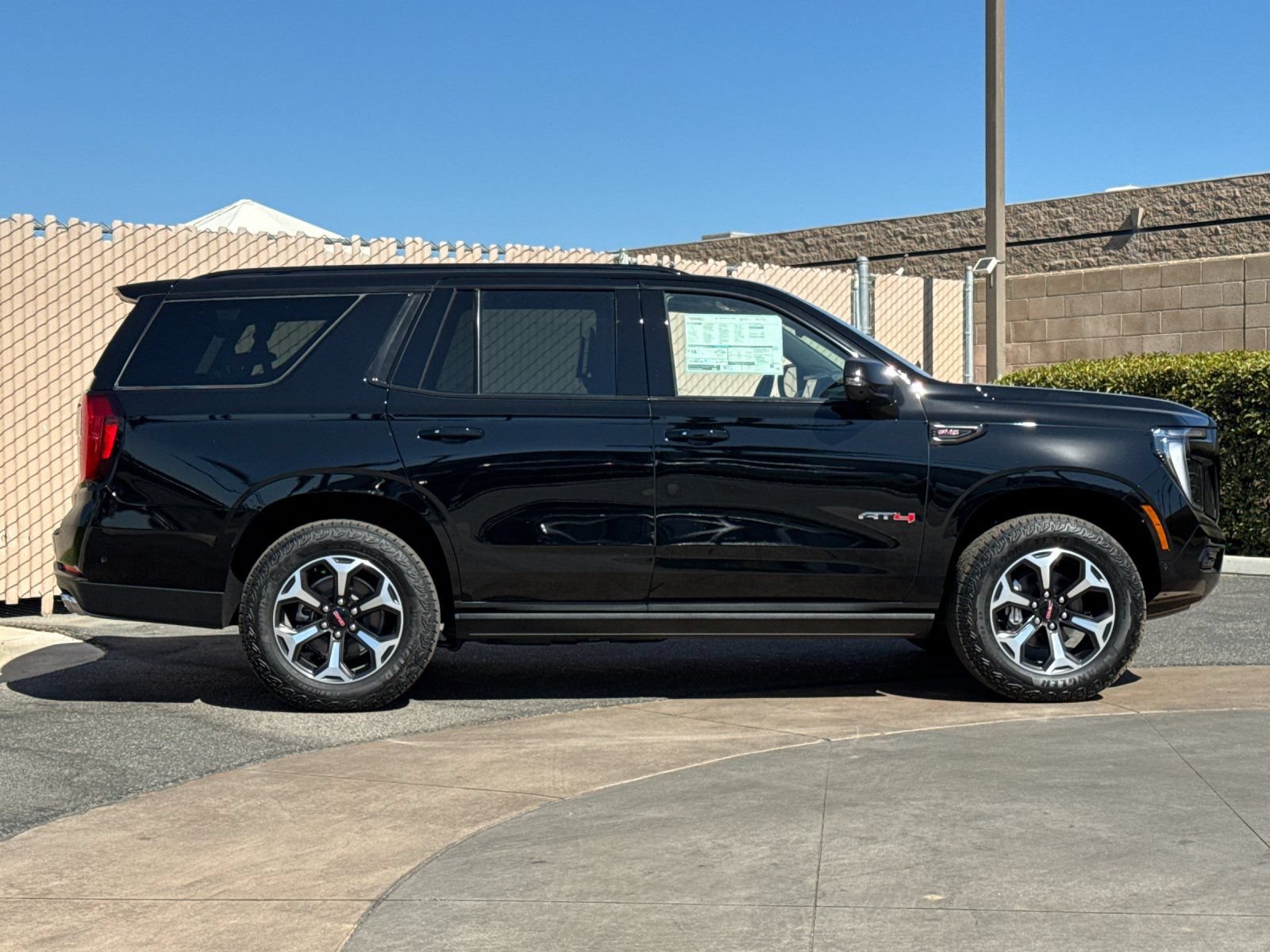 New 2026 GMC Yukon AT4 Ultimate AWD/4WD image 3