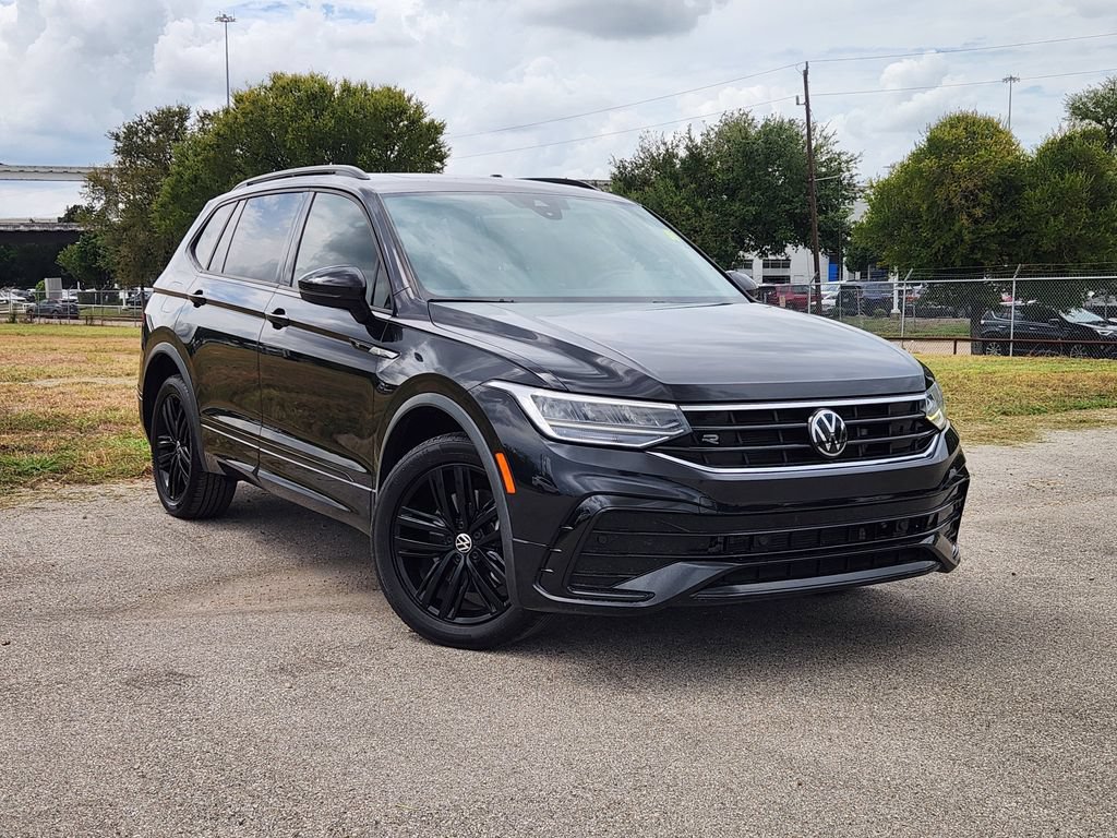 Used 2022 Volkswagen Tiguan SE R-Line FWD image 1