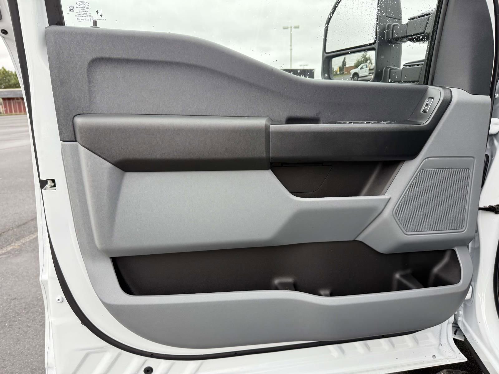 New 2026 Ford F250 XL image 8