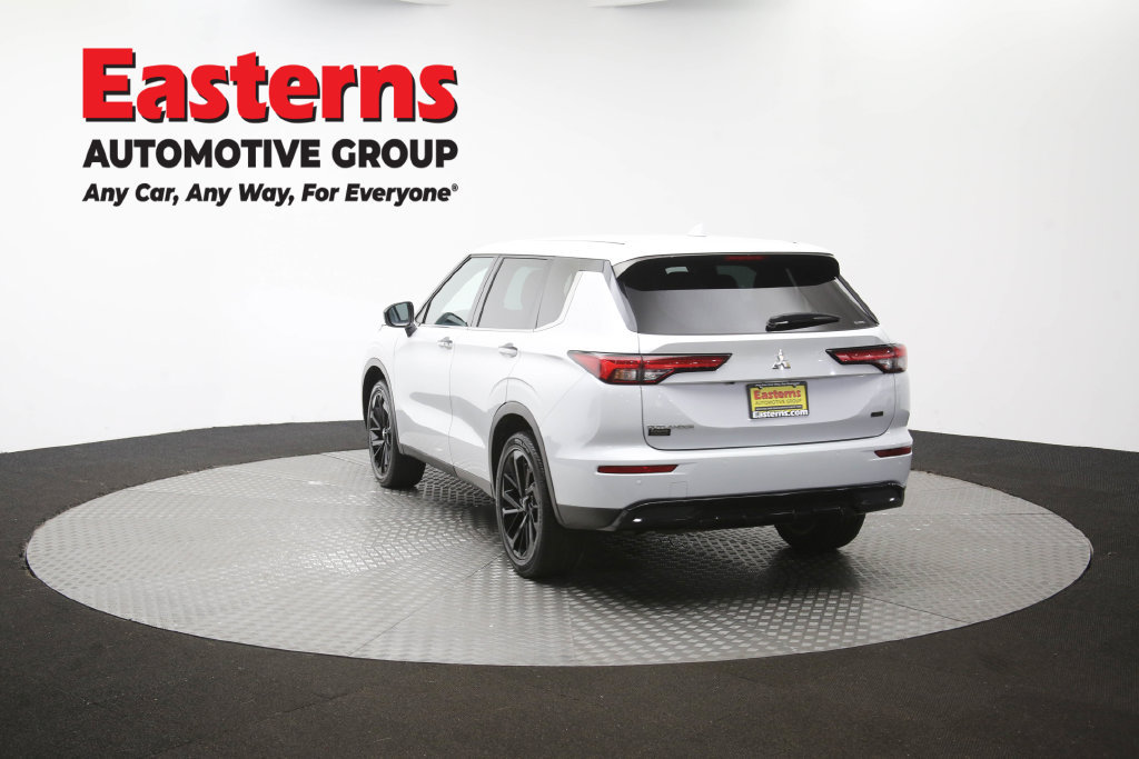 Used 2023 Mitsubishi Outlander SE Black Edition AWD/4WD image 68