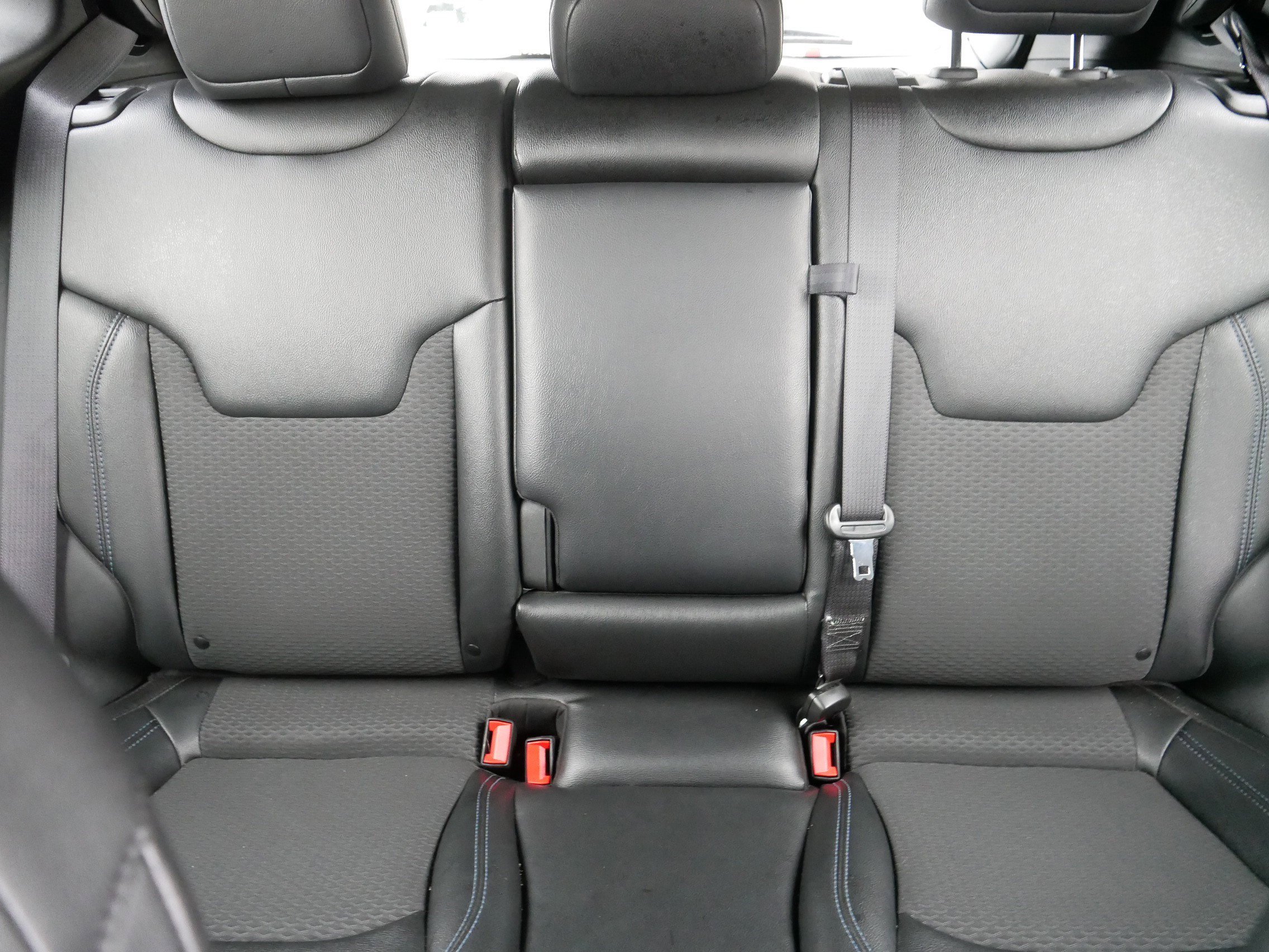 Certified 2024 Jeep Compass Latitude image 13