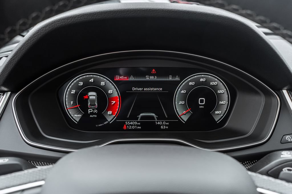 Used 2023 Audi SQ5 Prestige w/ Prestige Package image 15