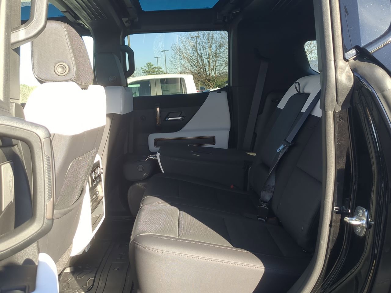 Used 2025 GMC Hummer EV 3X image 26