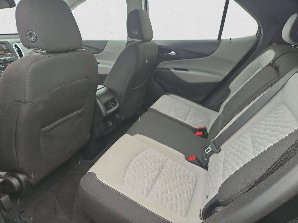 Used 2020 Chevrolet Equinox LS image 15