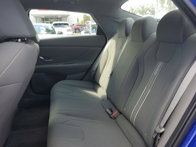 Certified 2023 Hyundai Elantra SEL w/ Convenience Package image 9