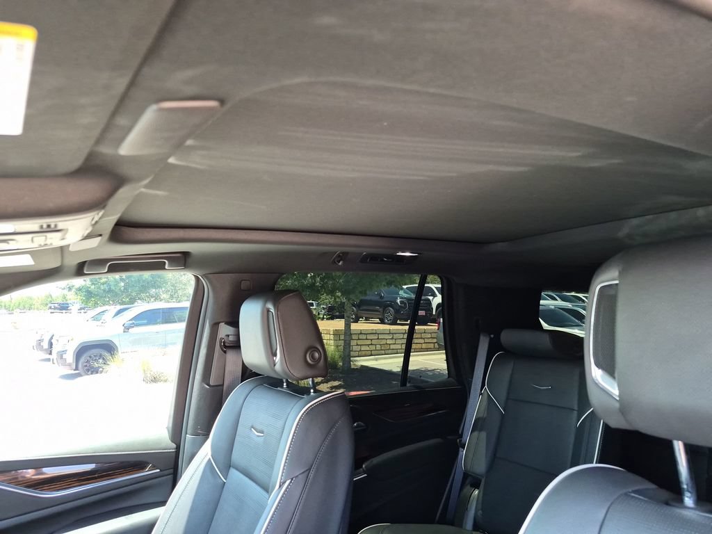 Used 2023 Cadillac Escalade Premium Luxury w/ LPO, Floor Liner Package AWD/4WD image 33