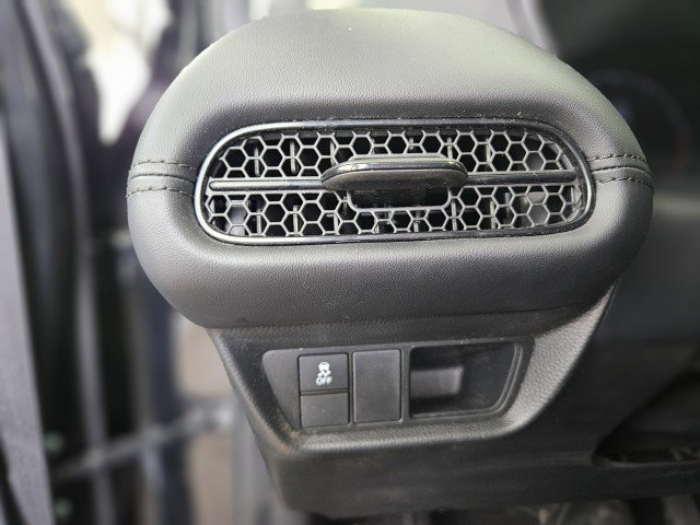 Used 2023 Honda HR-V LX image 28