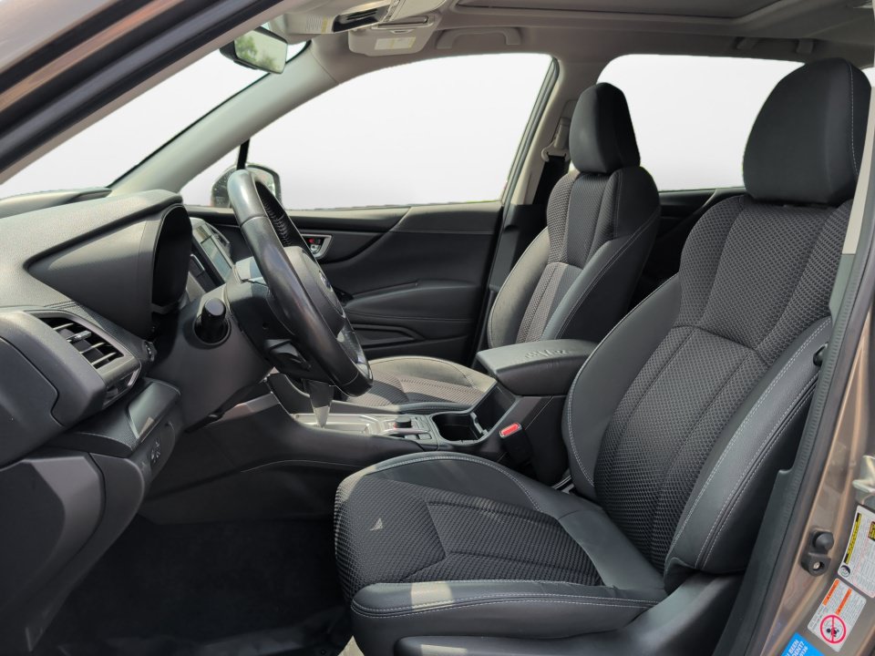 Used 2020 Subaru Forester Premium AWD/4WD image 11