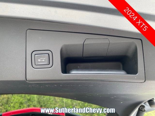 Used 2024 Cadillac XT5 Premium Luxury image 47